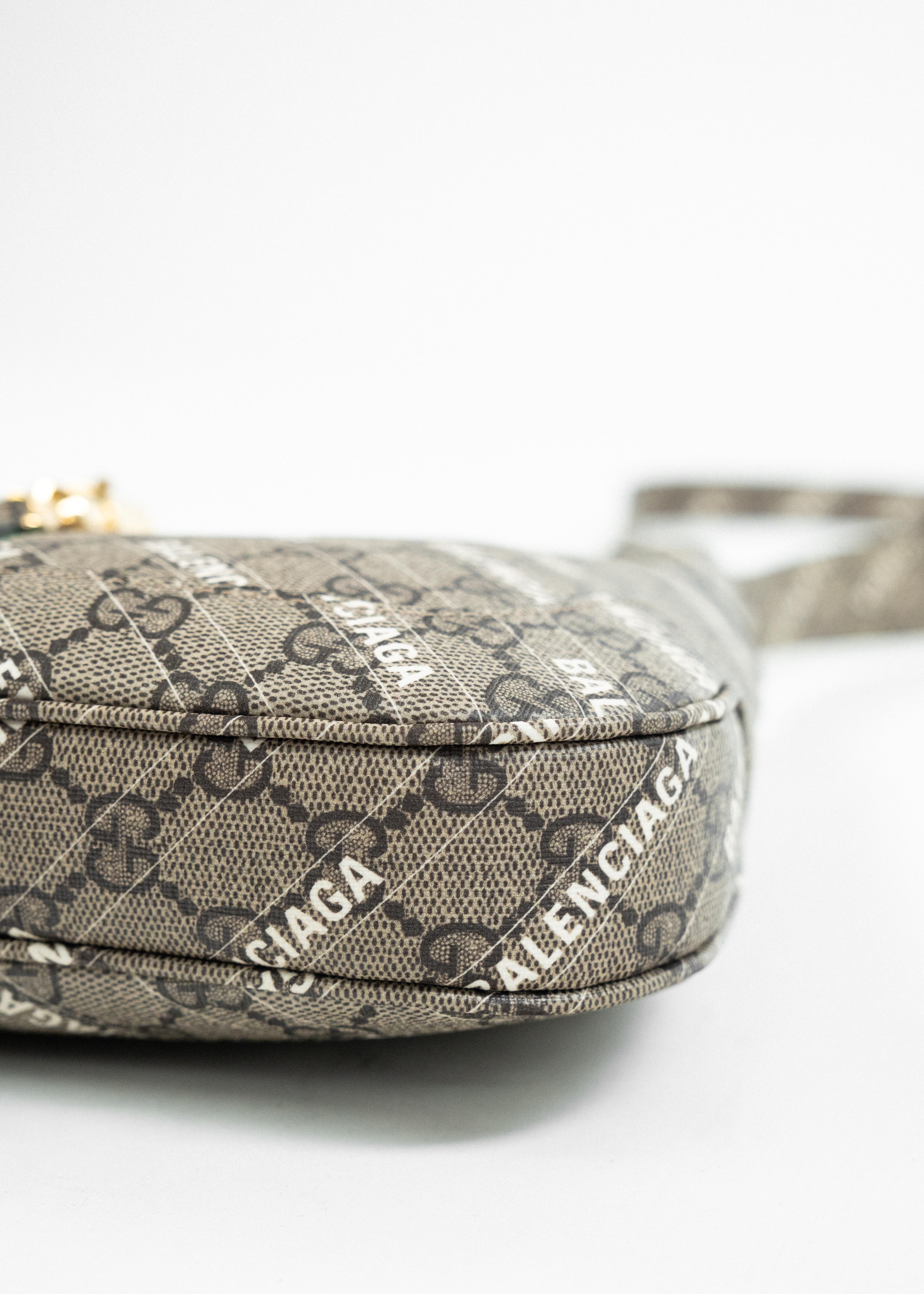 Borsa Balenciaga Hobo GG - Monogram Canvas con Dettagli in Pelle e Fibbia Dorata