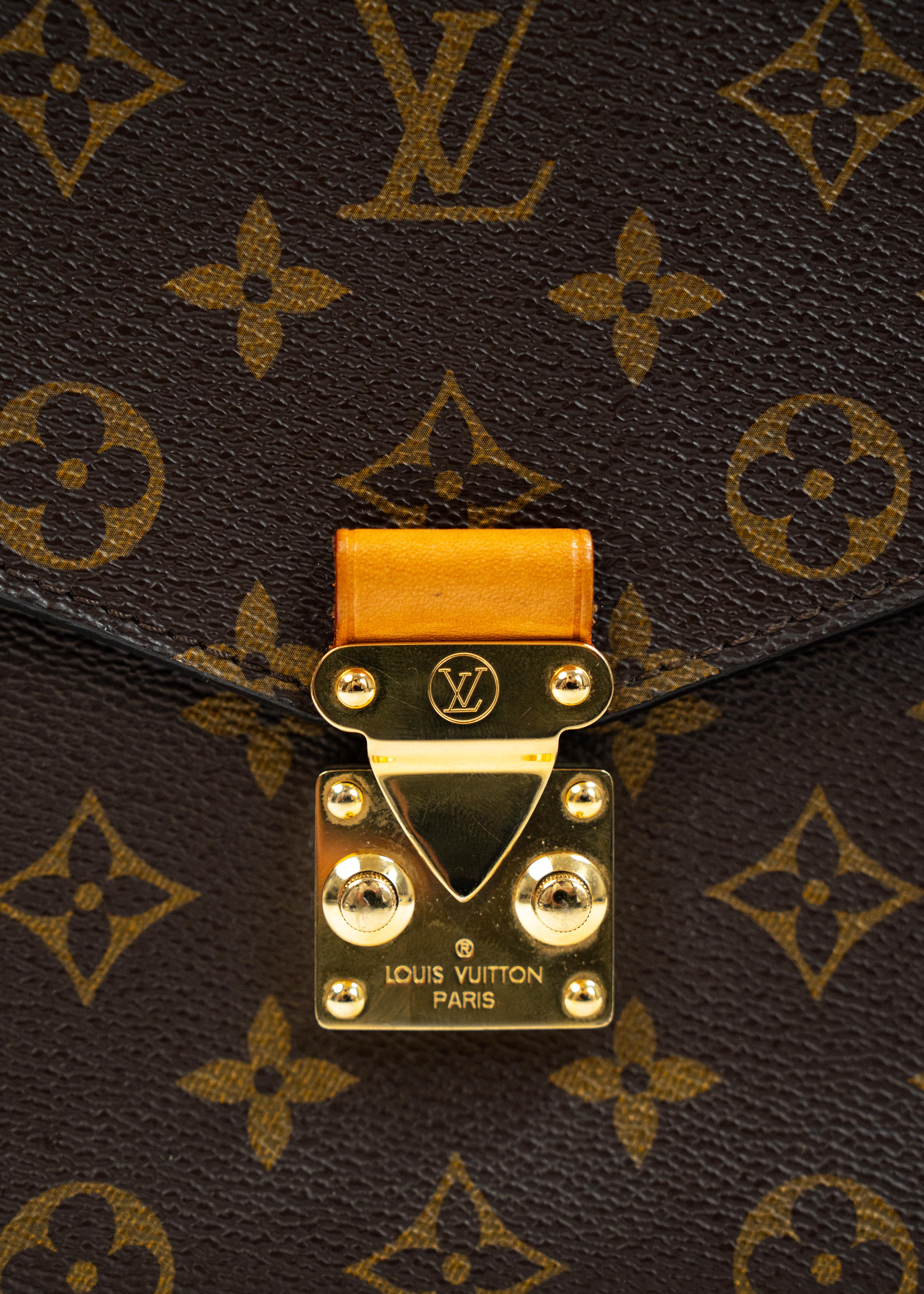 Borsa Louis Vuitton Favorite MM - Monogram Canvas con Fibbia Dorata
