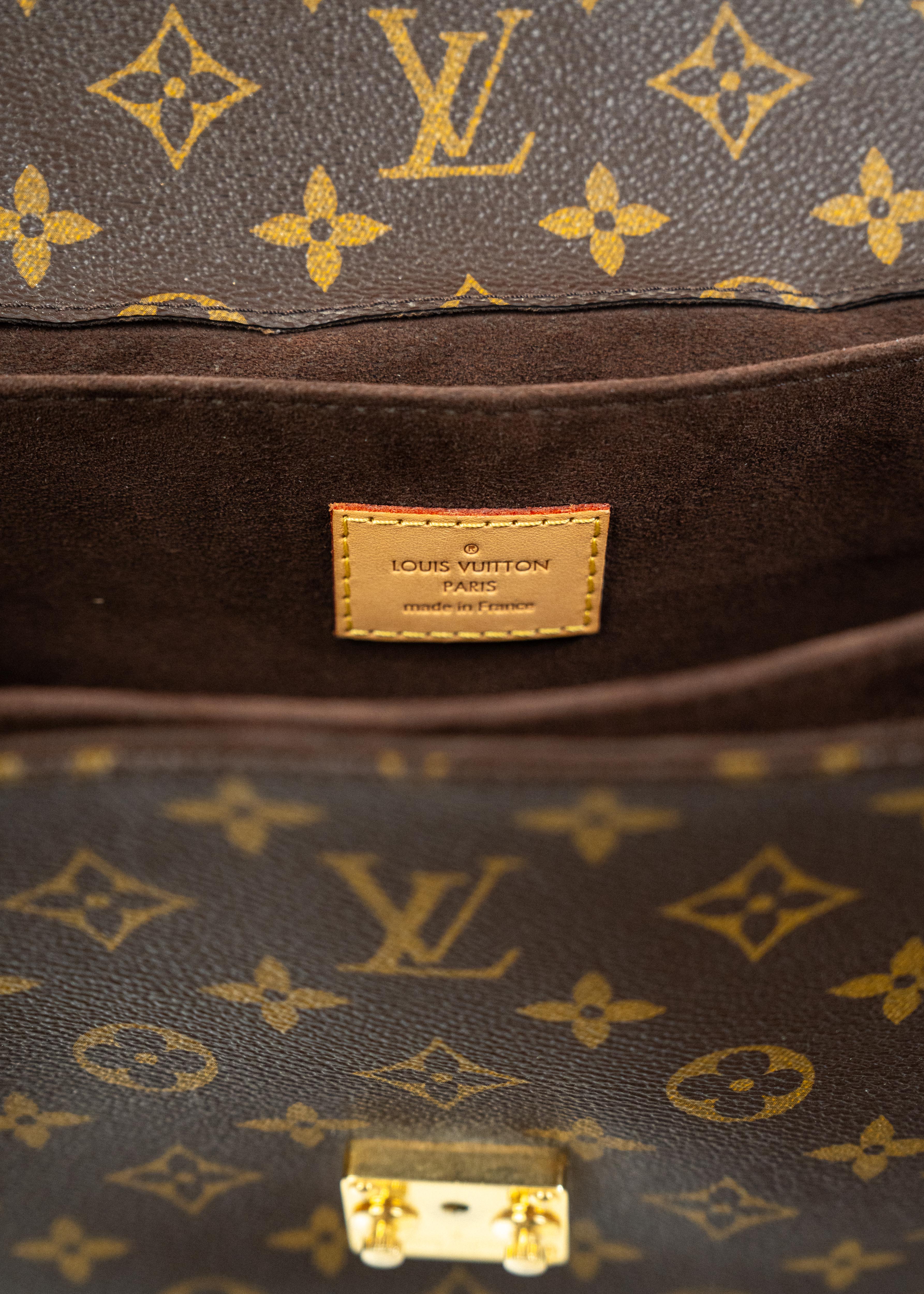 Borsa Louis Vuitton Favorite MM - Monogram Canvas con Fibbia Dorata