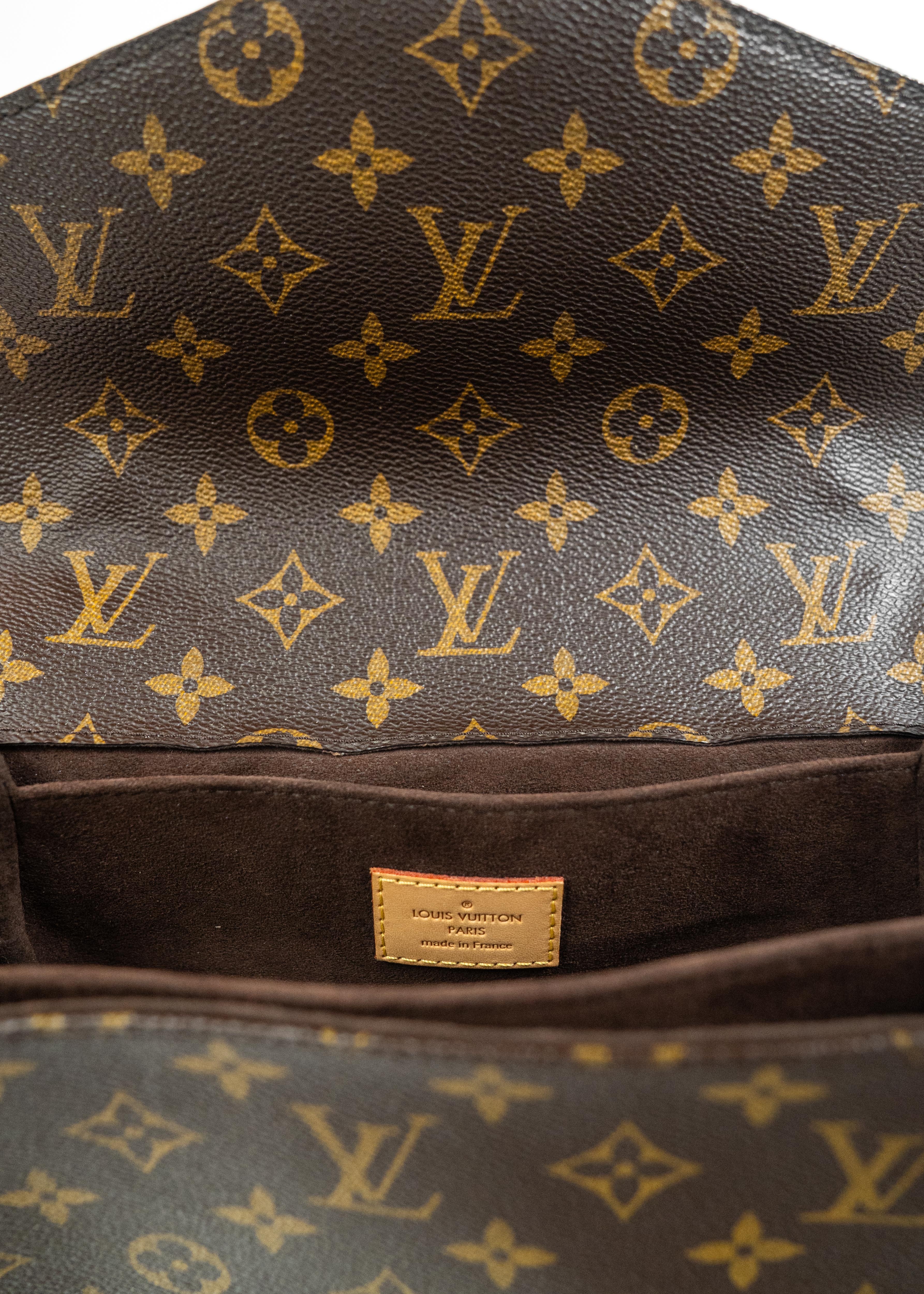 Borsa Louis Vuitton Favorite MM - Monogram Canvas con Fibbia Dorata