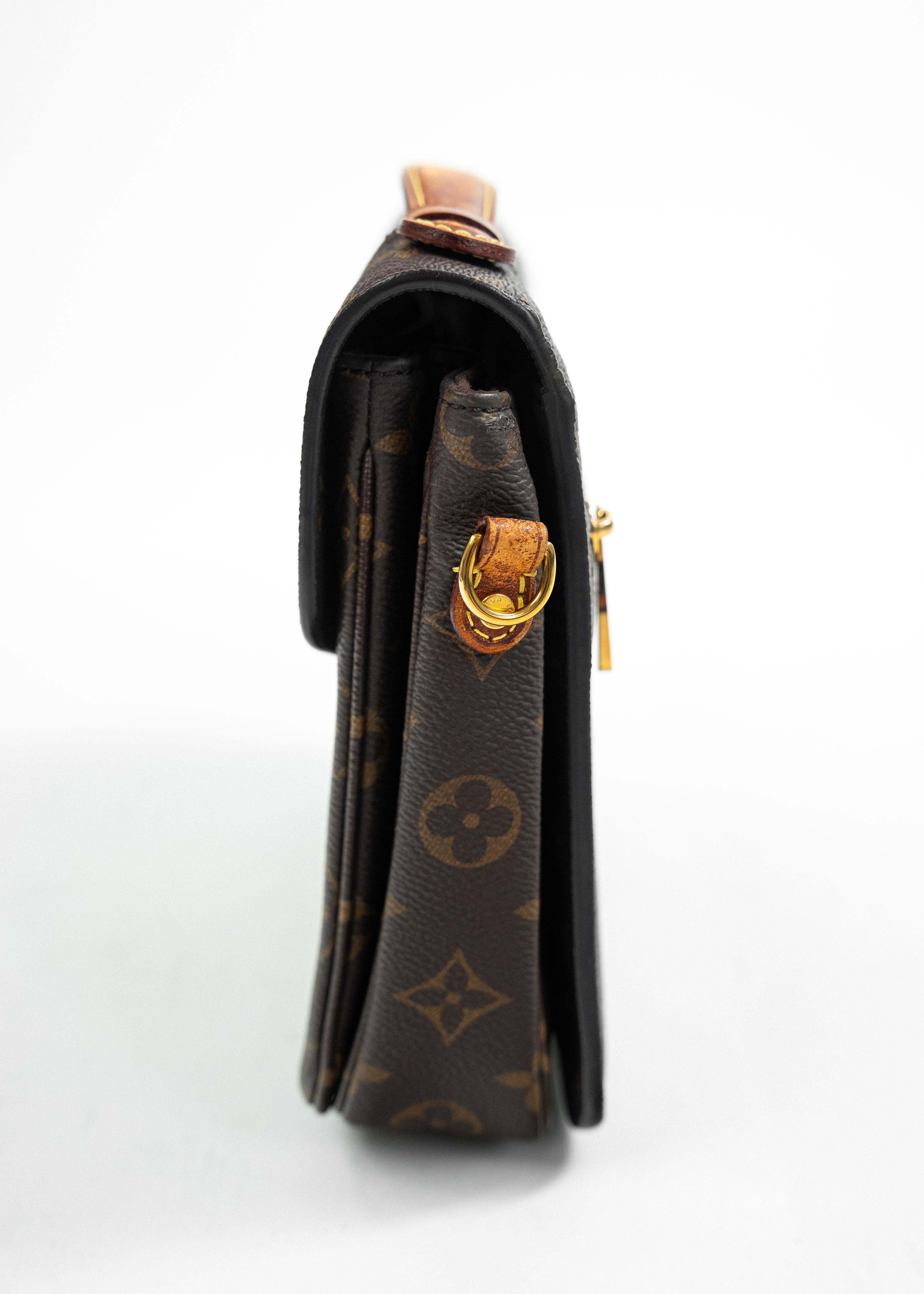 Borsa Louis Vuitton Pochette Métis - Monogram Canvas con Fibbia Dorata