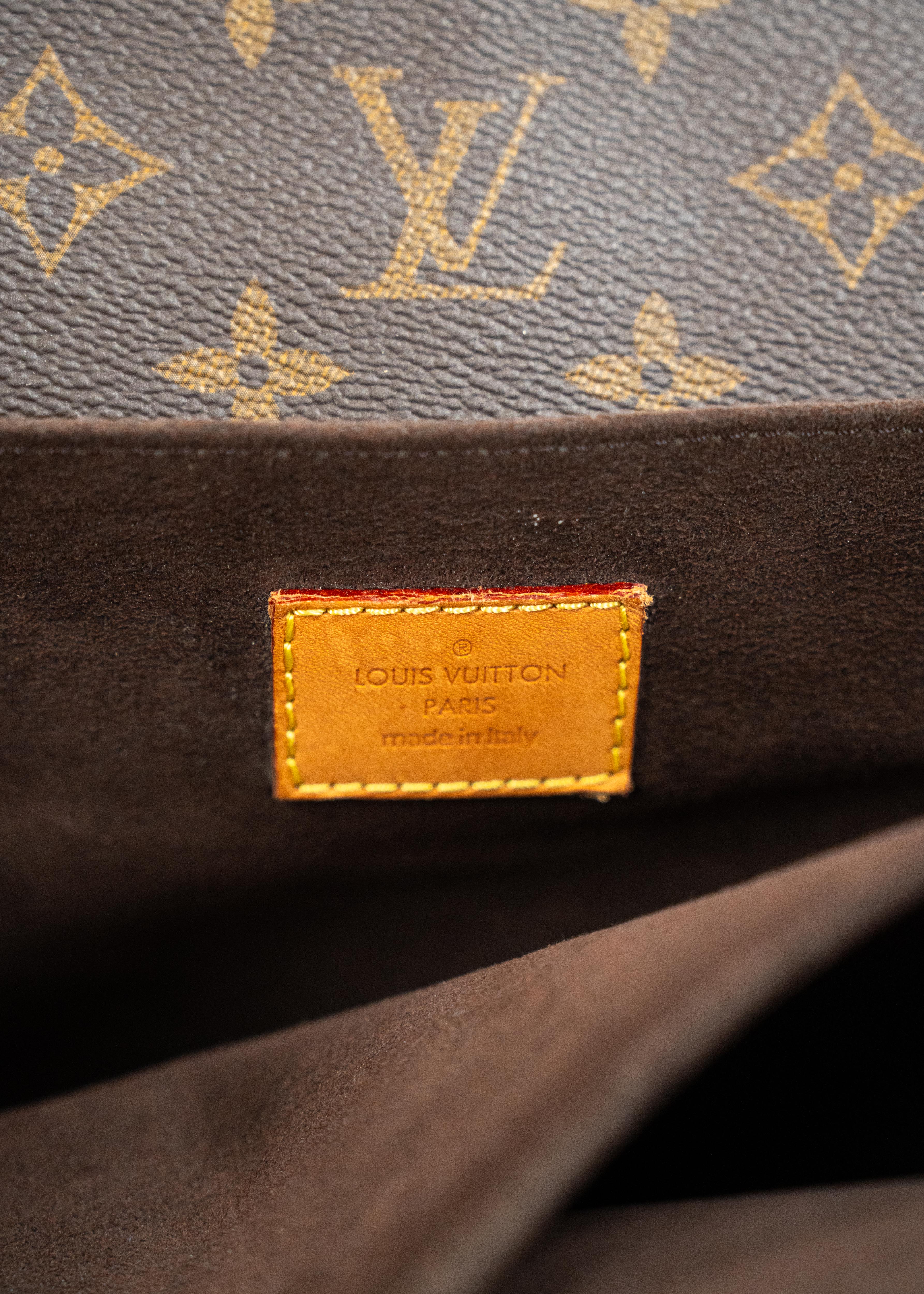 Borsa Louis Vuitton Pochette Métis - Monogram Canvas con Fibbia Dorata
