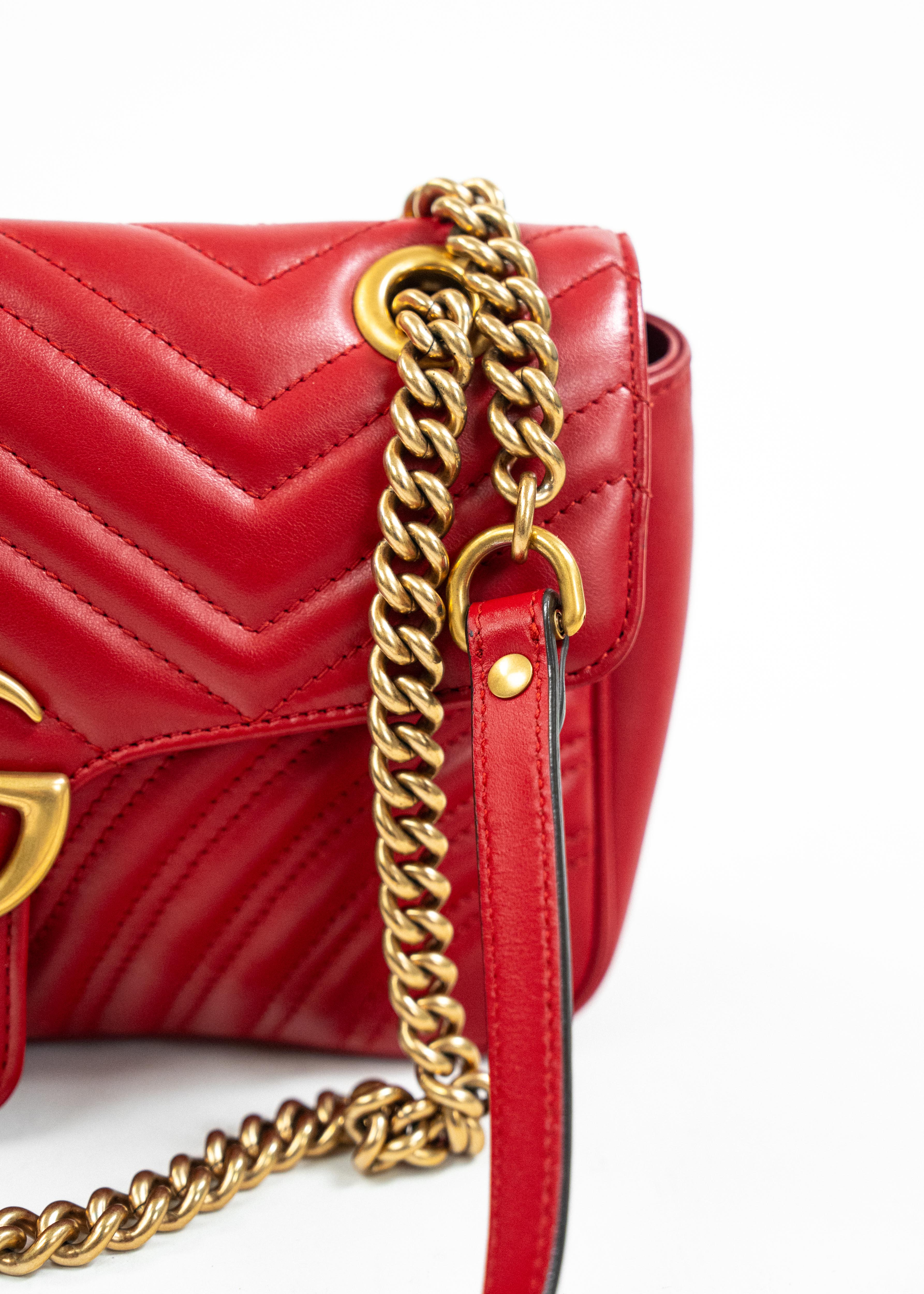 Borsa Gucci GG Marmont Mini - Pelle Matelassé Rossa con Dettagli in Oro