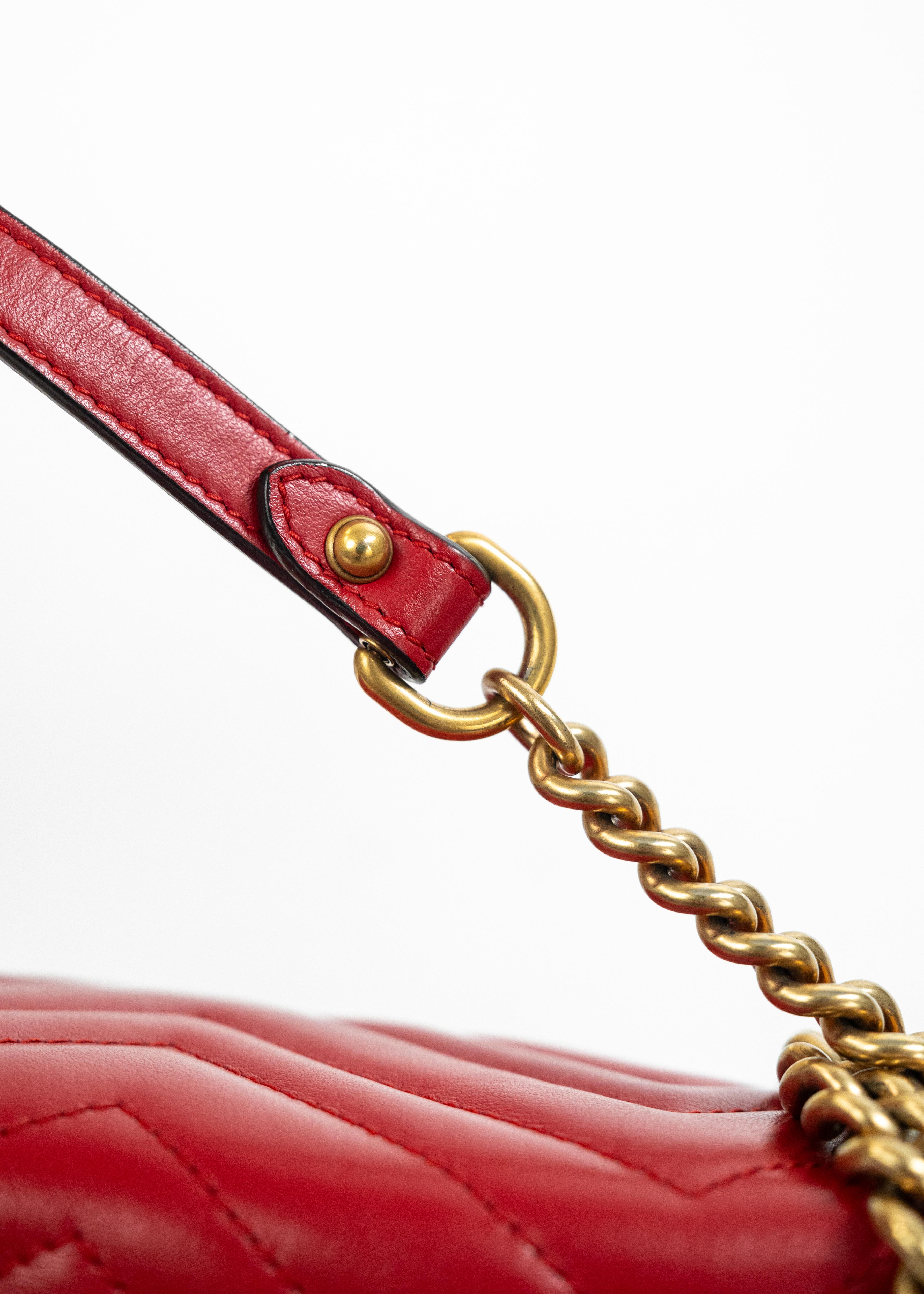 Borsa Gucci GG Marmont Mini - Pelle Matelassé Rossa con Dettagli in Oro