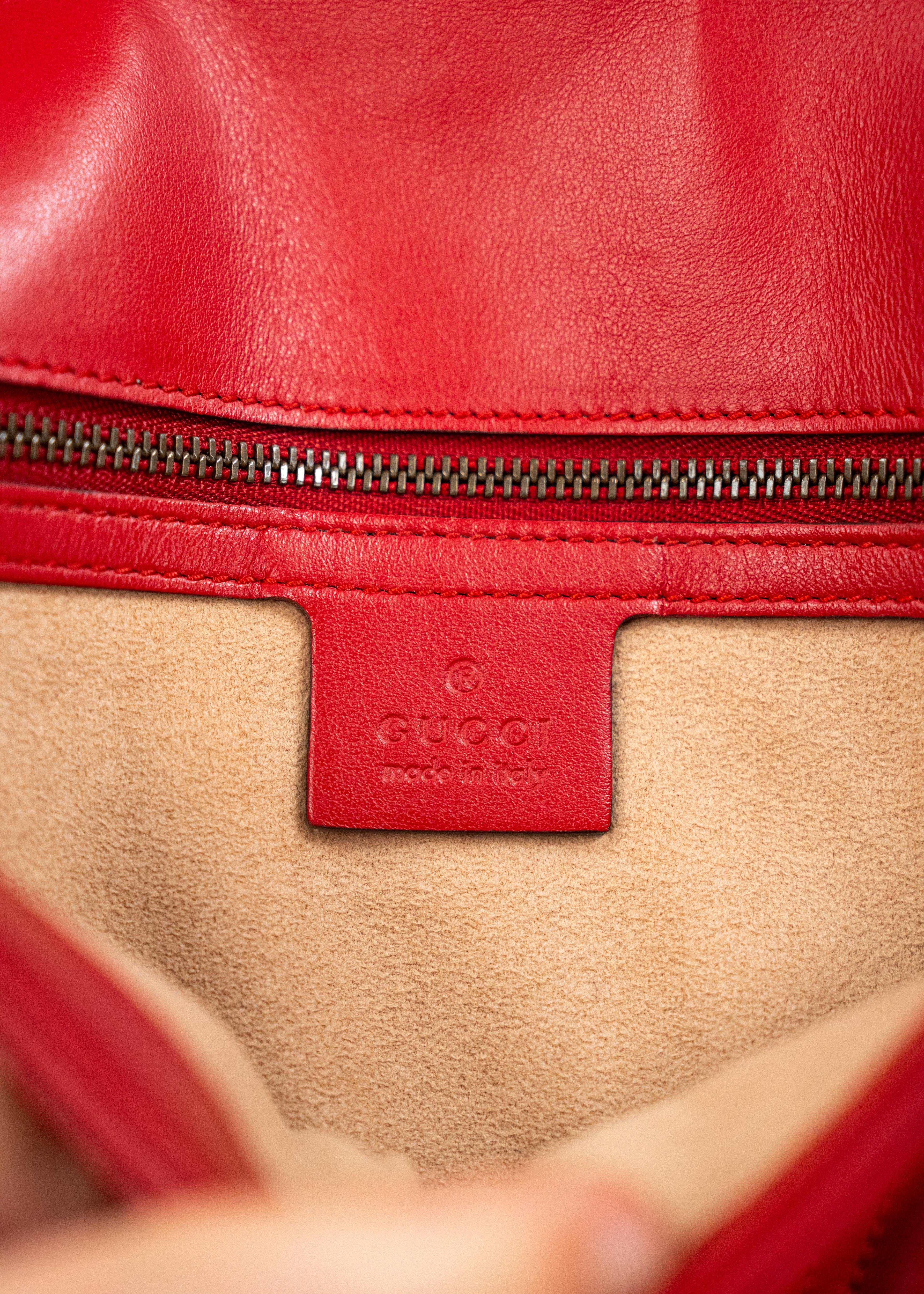 Borsa Gucci GG Marmont Mini - Pelle Matelassé Rossa con Dettagli in Oro