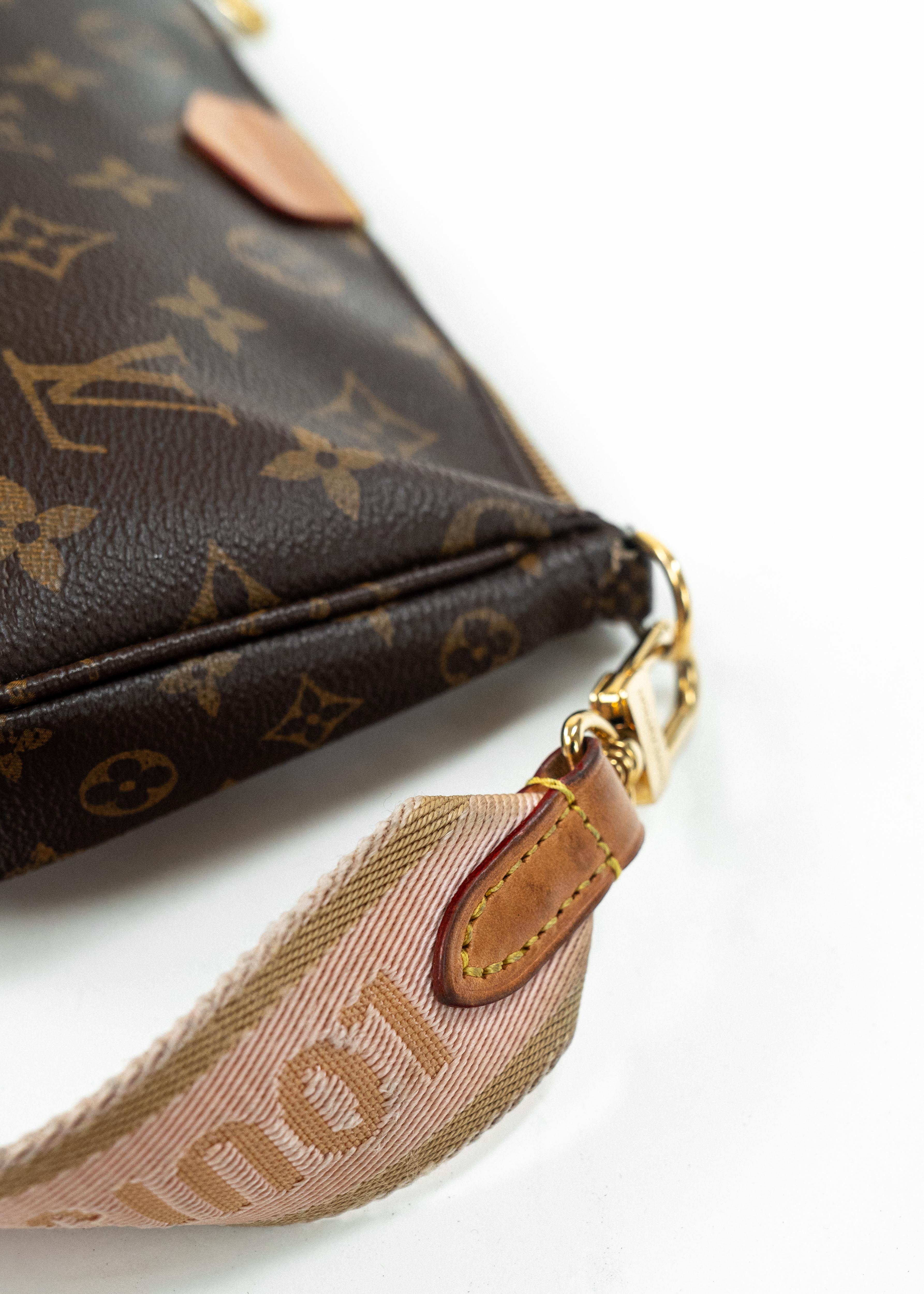 Borsa Louis Vuitton Multi Pochette Accessoires - Monogram Canvas con Tracolla Rosa