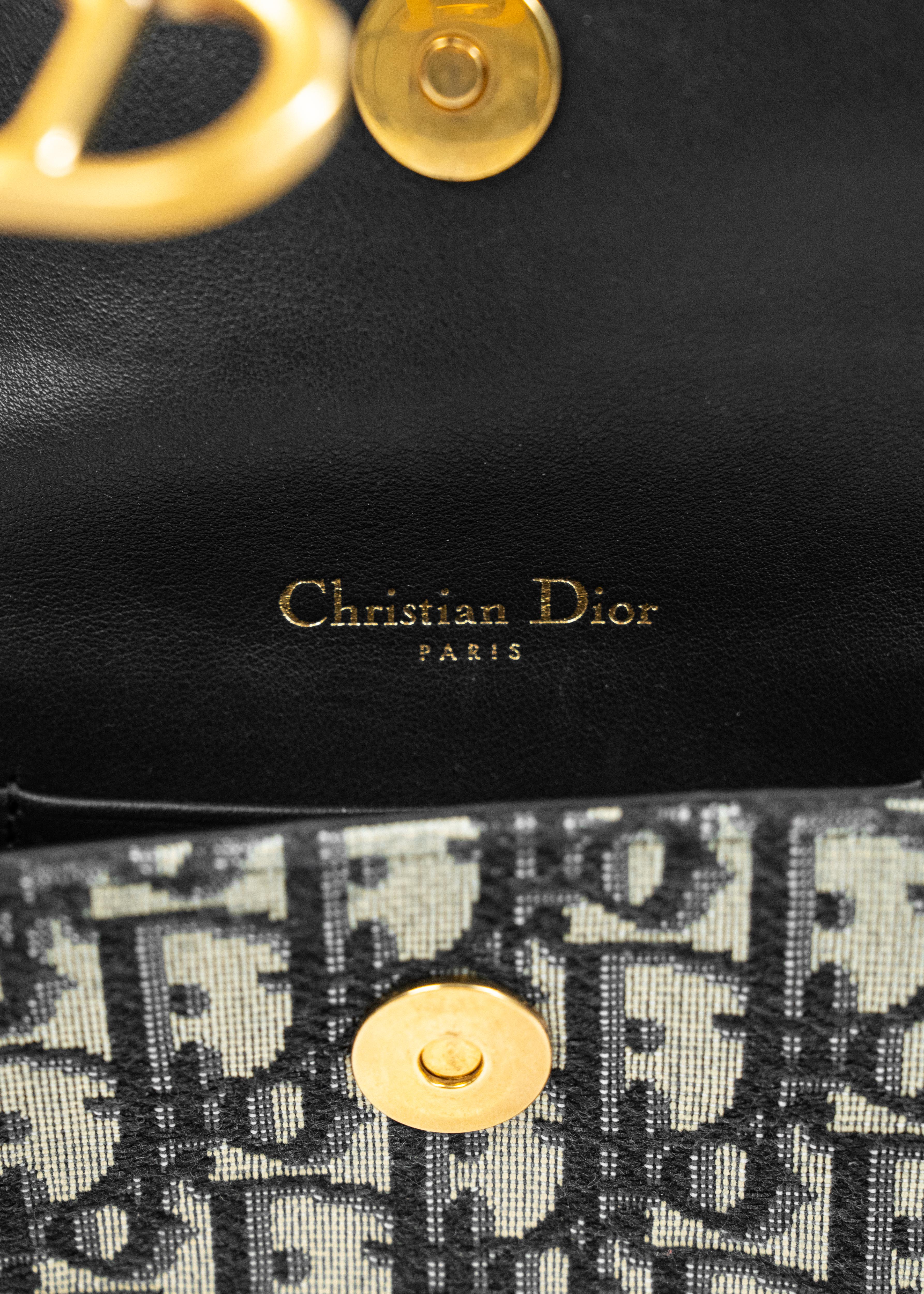 Borsa Dior Saddle Mini - Cannage Canvas con Dettagli in Pelle e Logo "D"