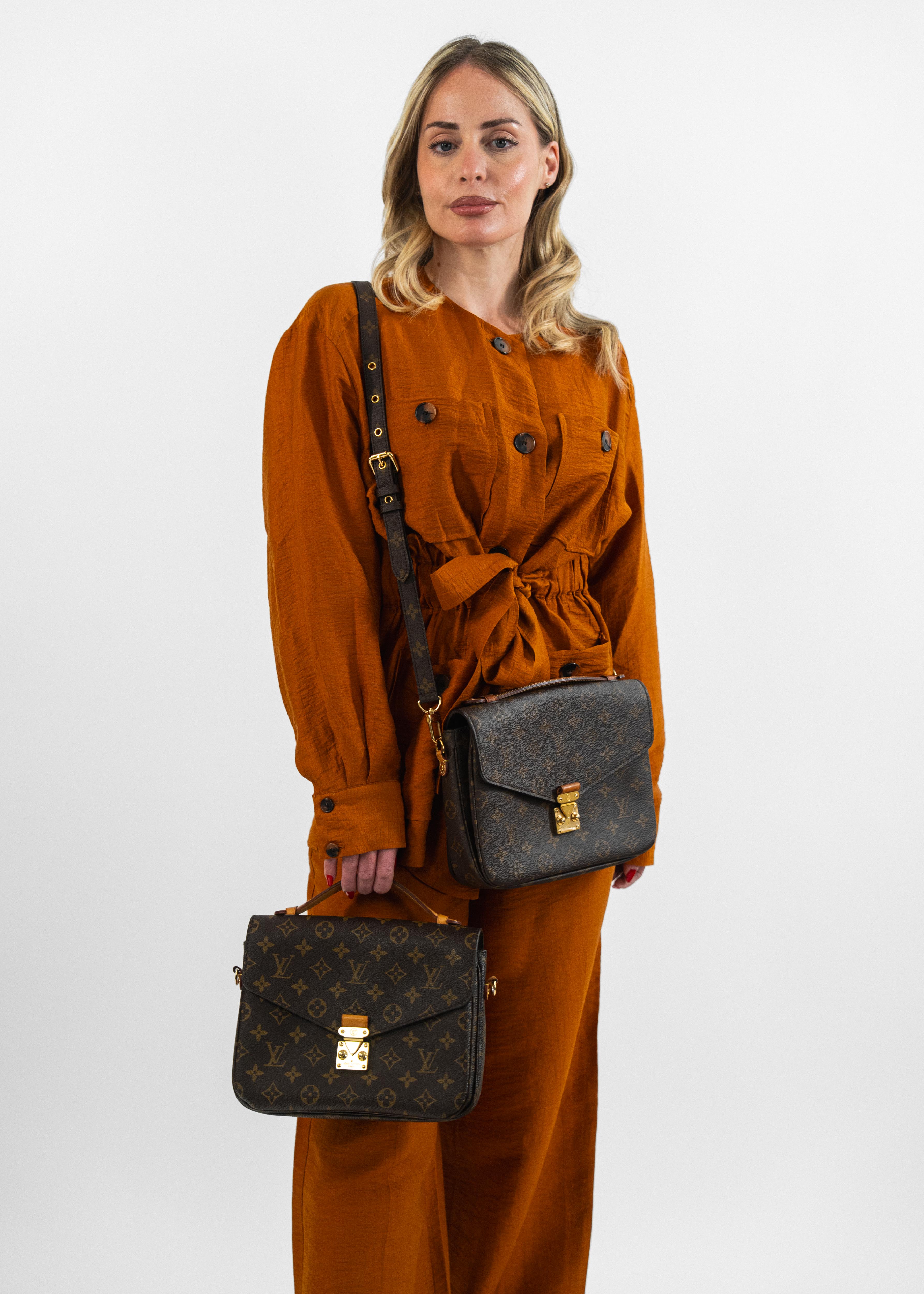 Borsa Louis Vuitton Pochette Métis - Monogram Canvas con Fibbia Dorata