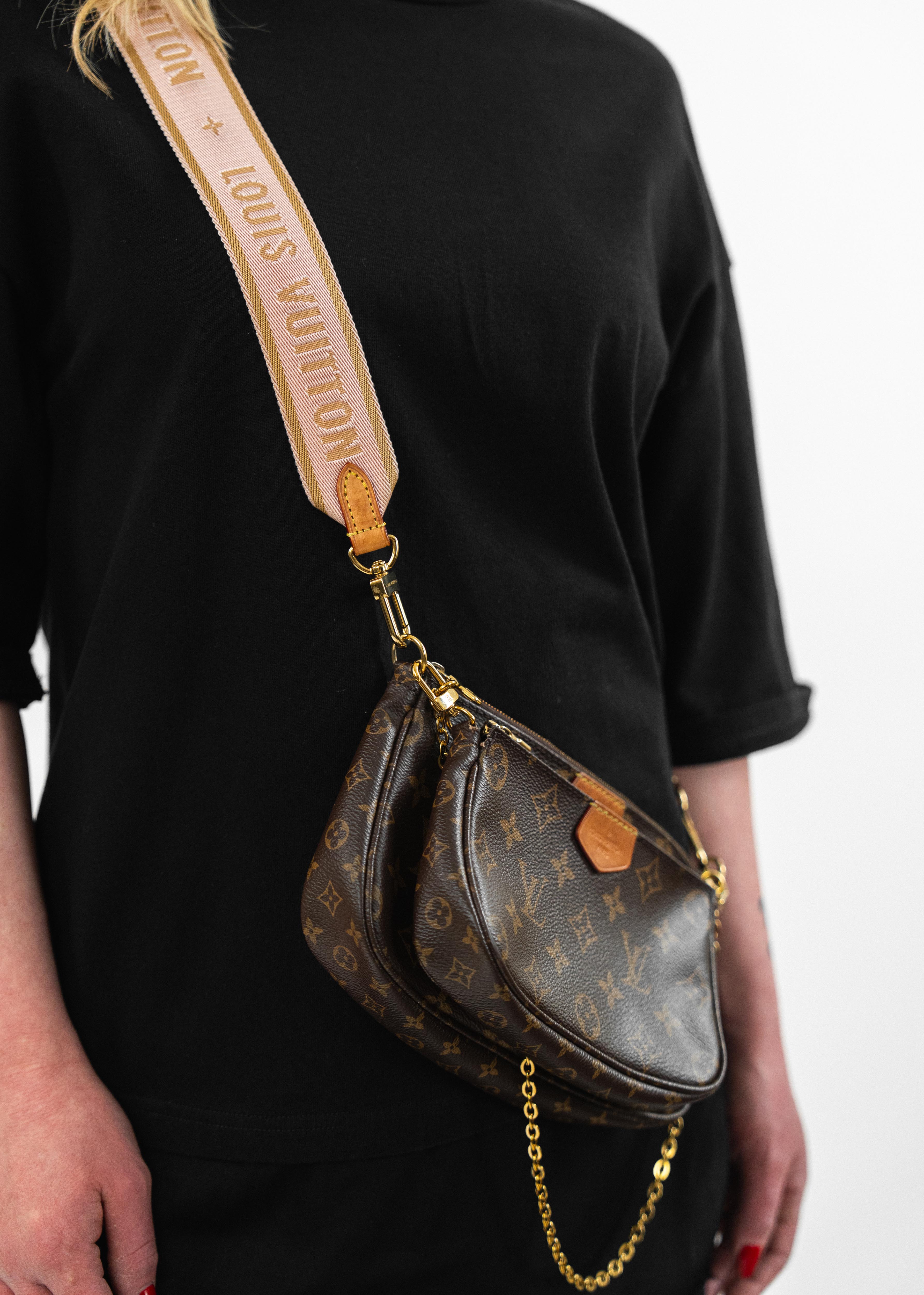 Borsa Louis Vuitton Multi Pochette Accessoires - Monogram Canvas con Tracolla Rosa
