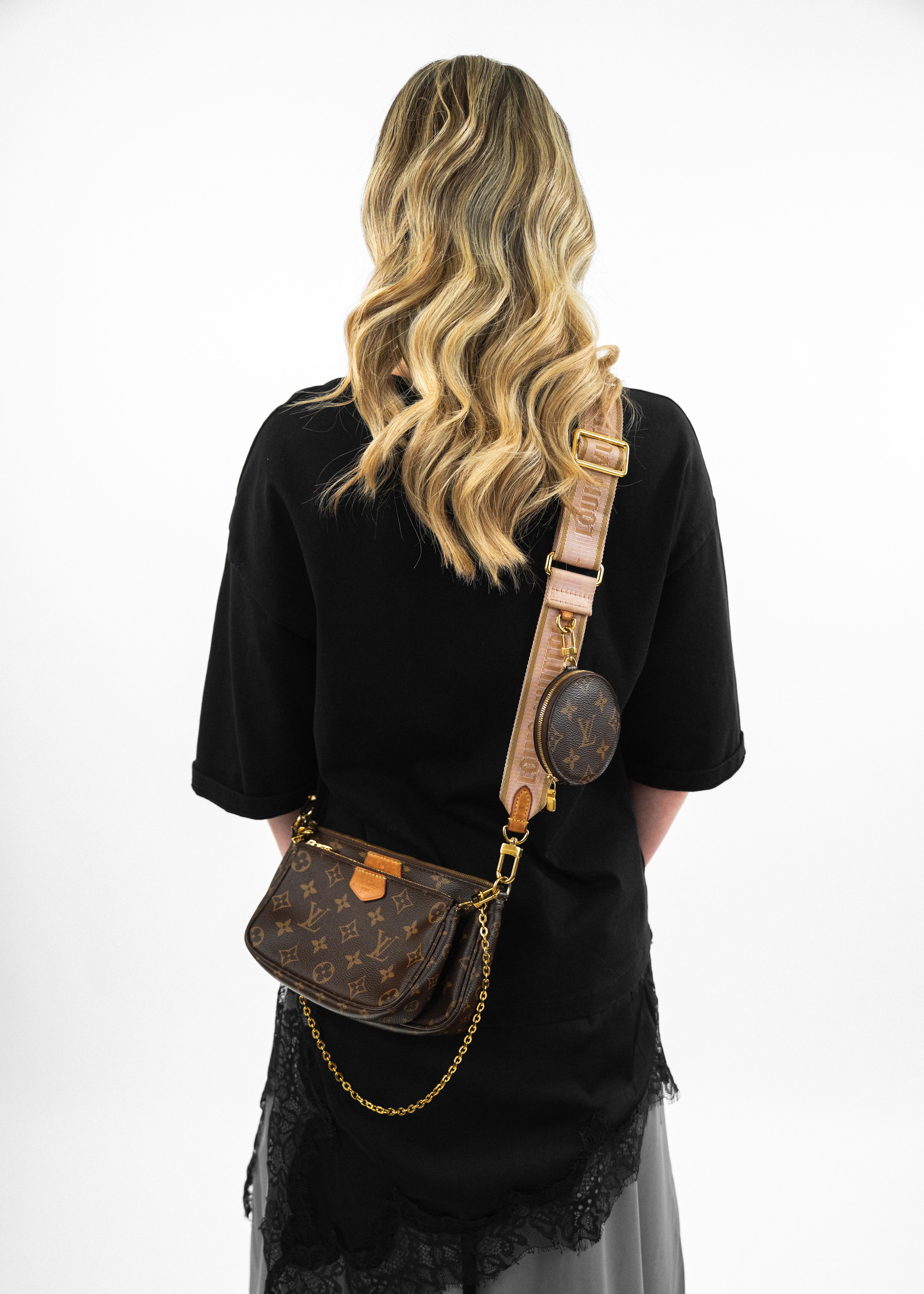 Borsa Louis Vuitton Multi Pochette Accessoires - Monogram Canvas con Tracolla Rosa